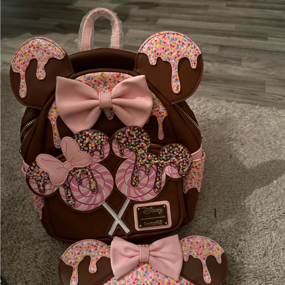 Disney Loungefly “XOXO” chocolate sprinkle drip set (Backpack + matching wallet)
